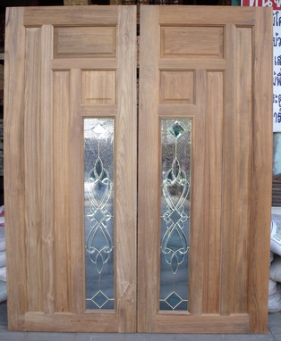 ประตู ไม้สักAB ขนาด80x200ซม. กระจกแสตนกลาสมารีน่าเขียว (ราคาต่อบาน)